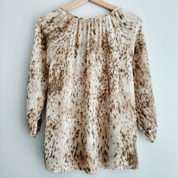 CLUB MONACO 100% Silk Semi-Sheer Lightweight Blouse Top Cheetah Sz XS Flawed - Picture 7 of 15